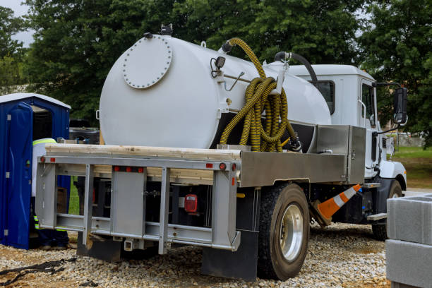 Best Porta potty delivery and setup  in Fremont, OH